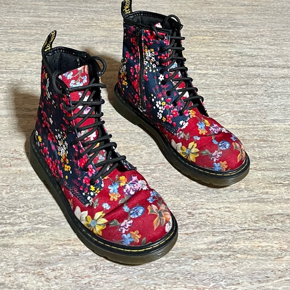 Dr. Martens Delaney floral multicolored ankle combat boits - Picture 7 of 16